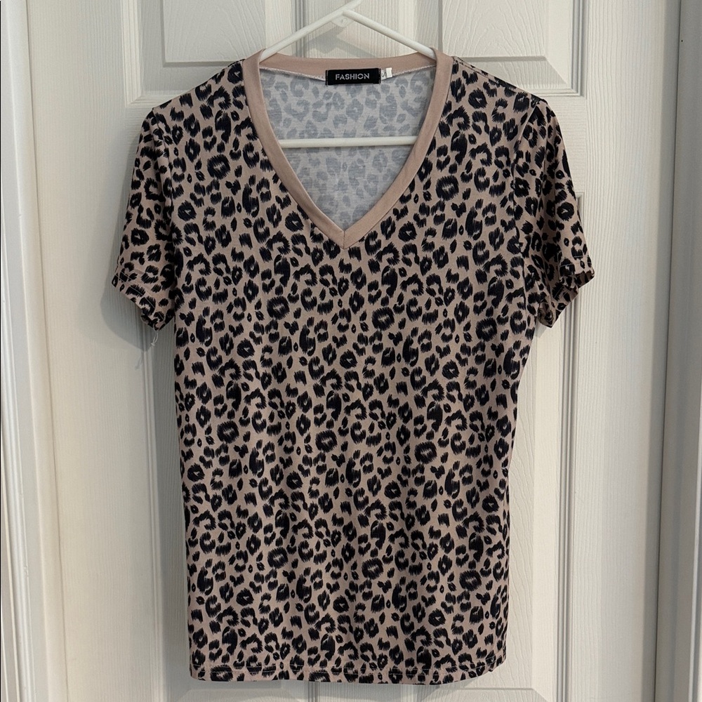 Leopard print tee